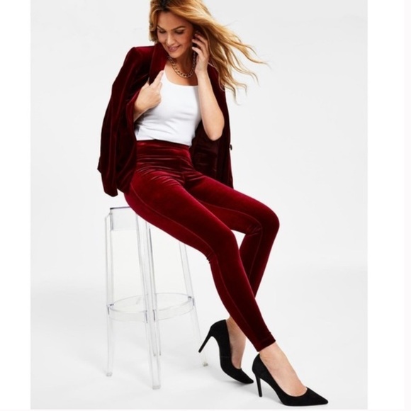 NWT INC Red Velvet Mid Rise Skinny Leg Stretchy Pants Size 8 - Picture 1 of 15
